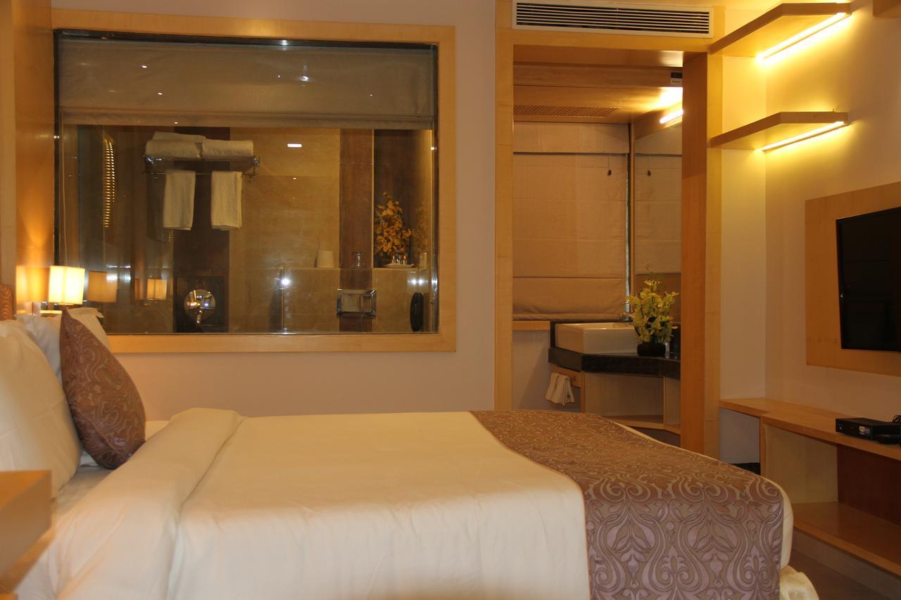 Golden Gate Hotel Индор Екстериор снимка