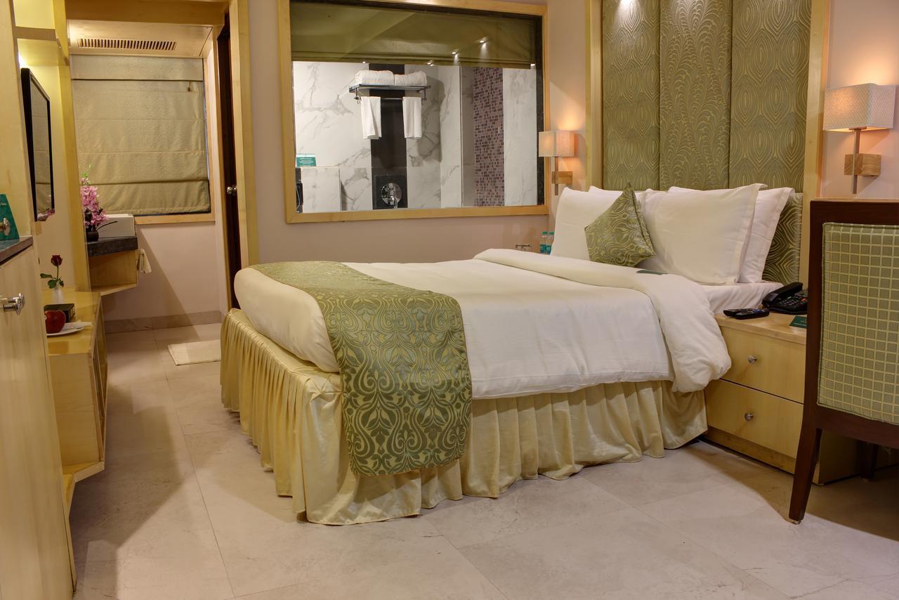 Golden Gate Hotel Индор Екстериор снимка